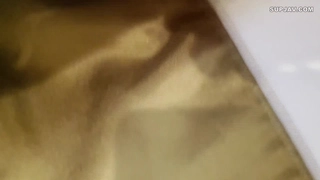新人美女主播kiki直播秀,颜值高小穴粉嫩毛毛不少,高清自拍直播很诱人