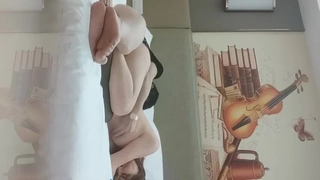 超人气宝贝linlin与亲姊妹西门KTV包房大胆淫乐