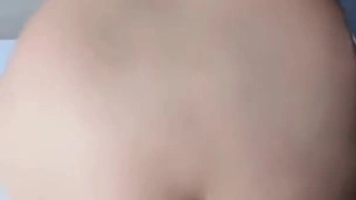 【处男终结者】淫荡姐姐学校篮球场调戏中学小弟弟！用手办换处男！